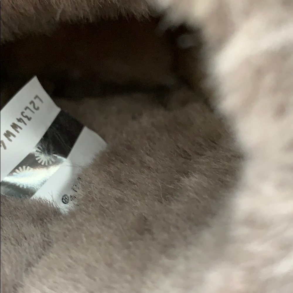 UGG classic mini 2 genuine shearling lined boots - Picture 6 of 8